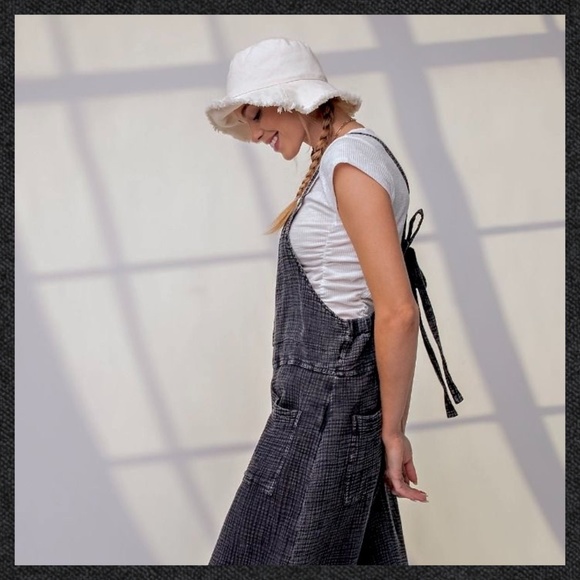 EASEL "Here I Am" Mineral Washed Lightweight Wide Leg Adjustable Straps Tie Back - Picture 3 of 16